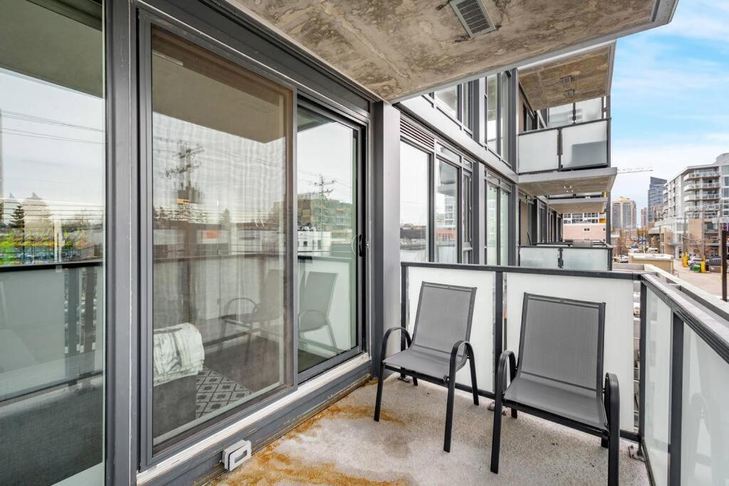 Chic 1Br Kensington Unit W/Parking Apartment YYC Exterior photo