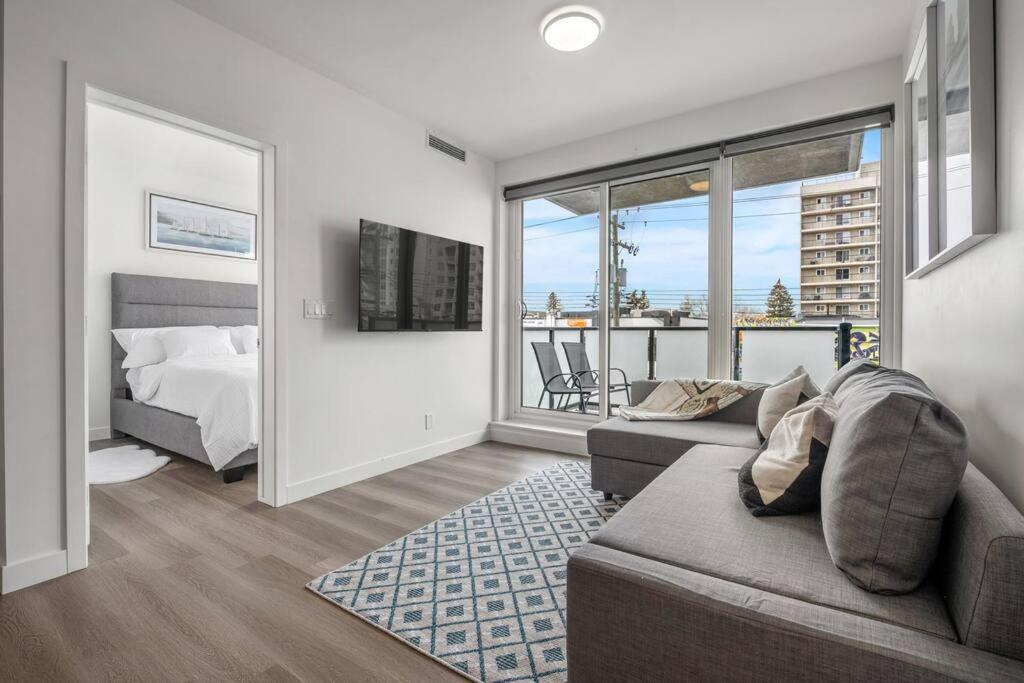 Chic 1Br Kensington Unit W/Parking Apartment YYC Exterior photo