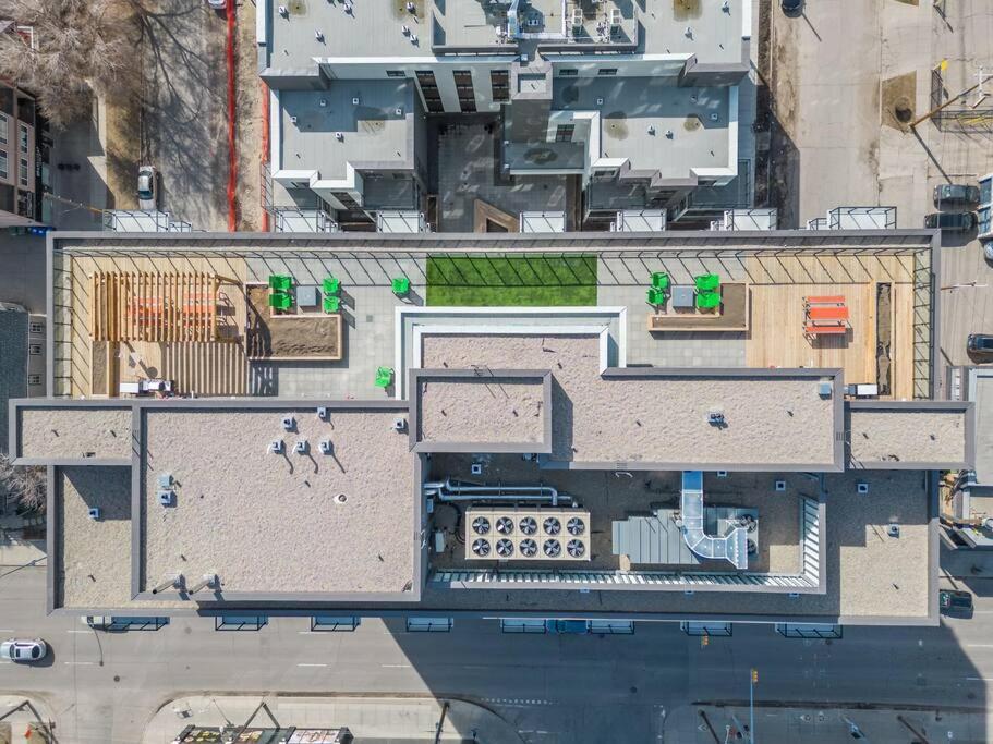 Chic 1Br Kensington Unit W/Parking Apartment YYC Exterior photo